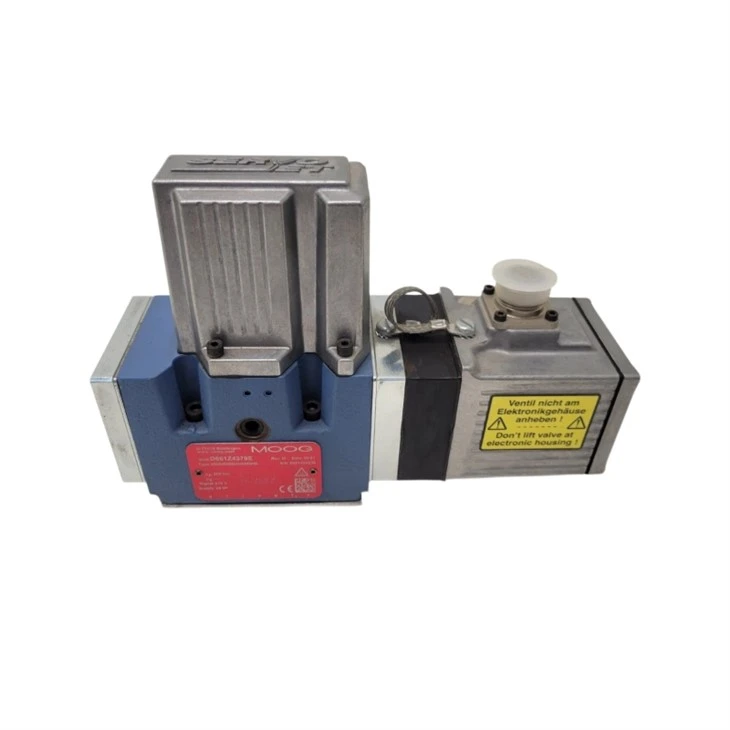 MOOG D661Z4379E Servoventil